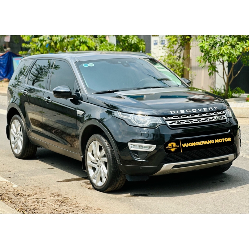 180 . Land Rover Discovery model 2016
