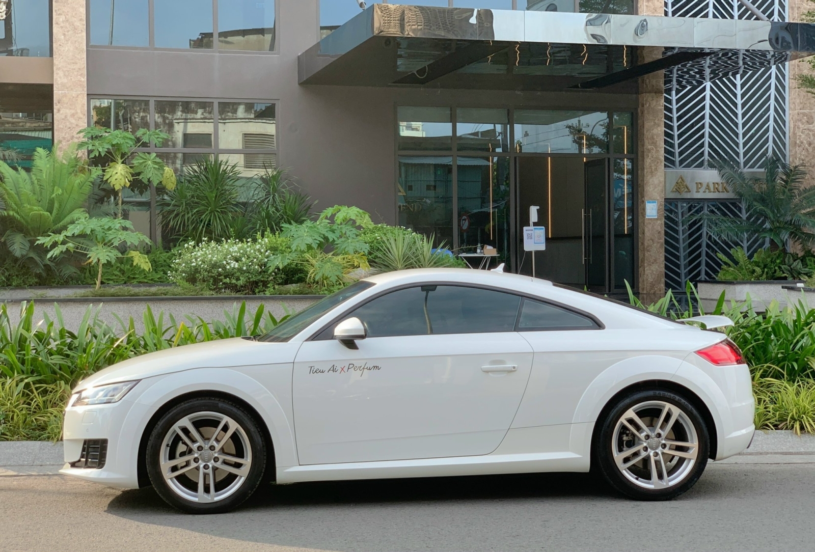 98 . Audi TT Couple TFSI 2.0 model 2016 Full Options