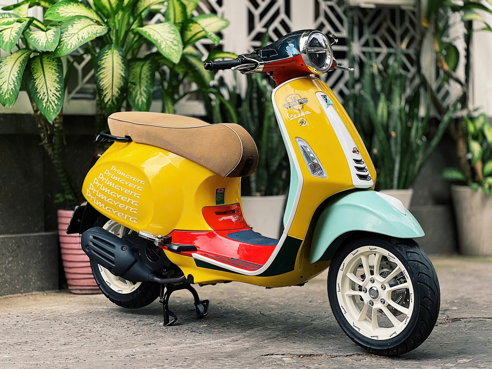 Vespa Primavera Sean Wotherspoon Jual STRIPING PRIMAVERA SEAN