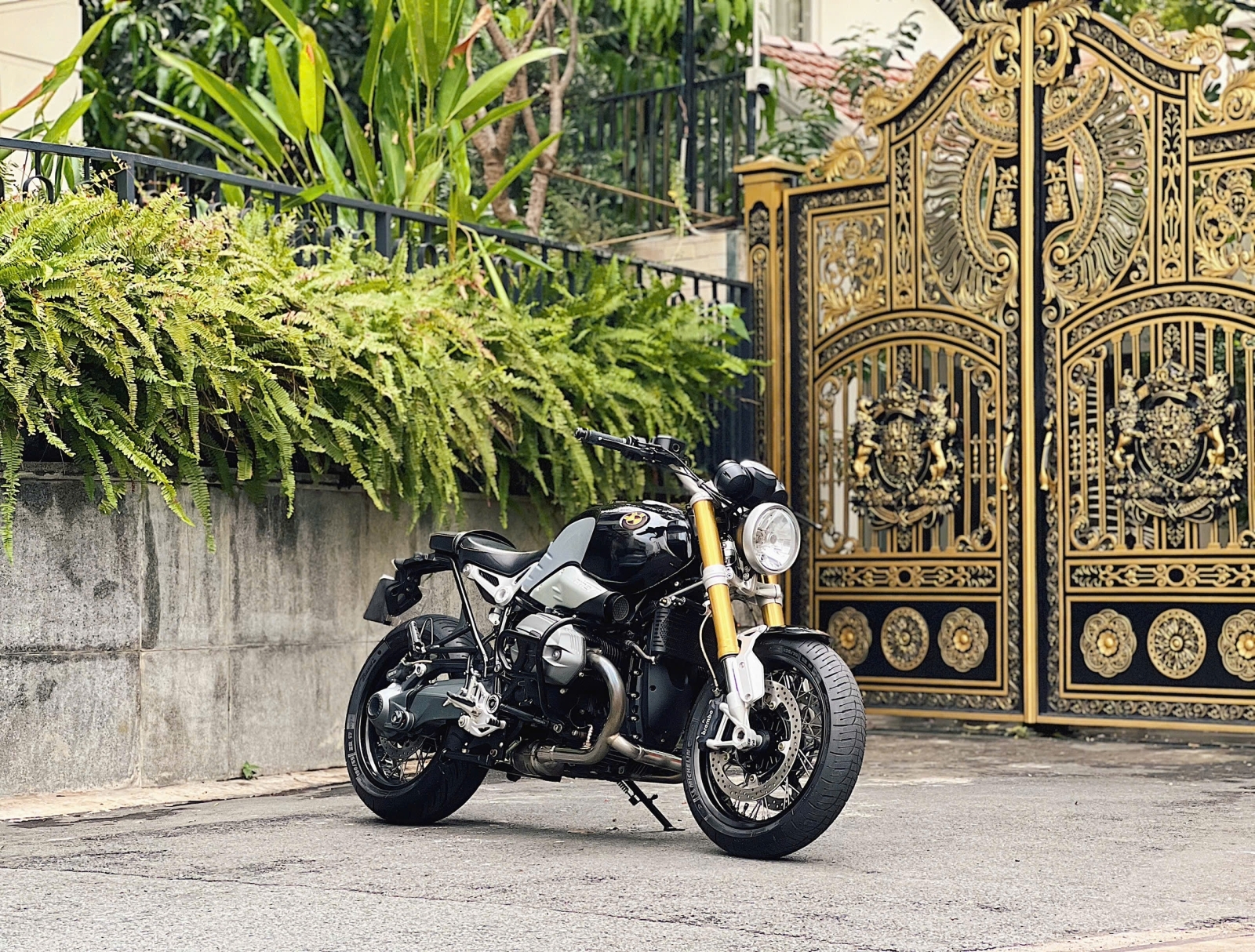 876 . BMW R Nine T [R9T] Model 2015