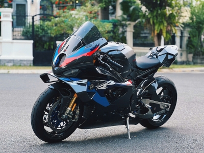 BMW S1000RR M - độ phong cách xe đua WorldSBK gần 3 tỷ đồng