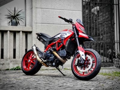 340 . Ducati HyperMotard 821 Abs 2014 Full Options