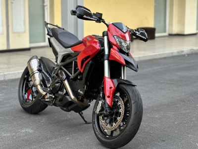401 . Ducati hyperstrada 821 Abs 2015