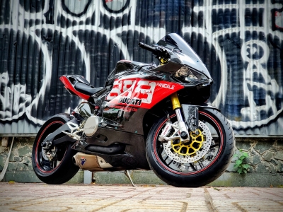 234 . Ducati Panigale 899 Full Carbon & Options 2015