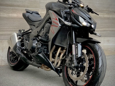 355 . Kawasaki Z1000 ABS Đen 2019