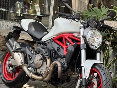 221 . Ducati Monster 821 ABS 2015 Trắng Đỏ