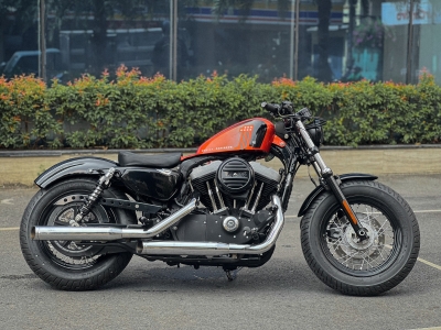 523 . Harley Davidson Forty Eight [48] model 2011