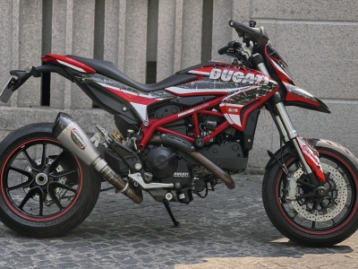343 . Ducati HyperMotard 821 ABS model 2015