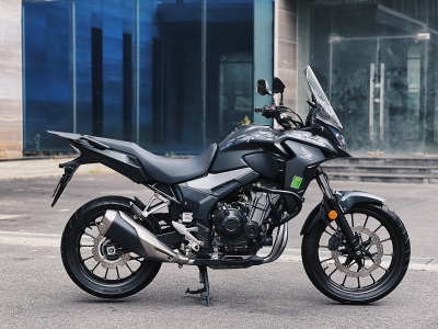 541 . Honda CB500X model 2020 