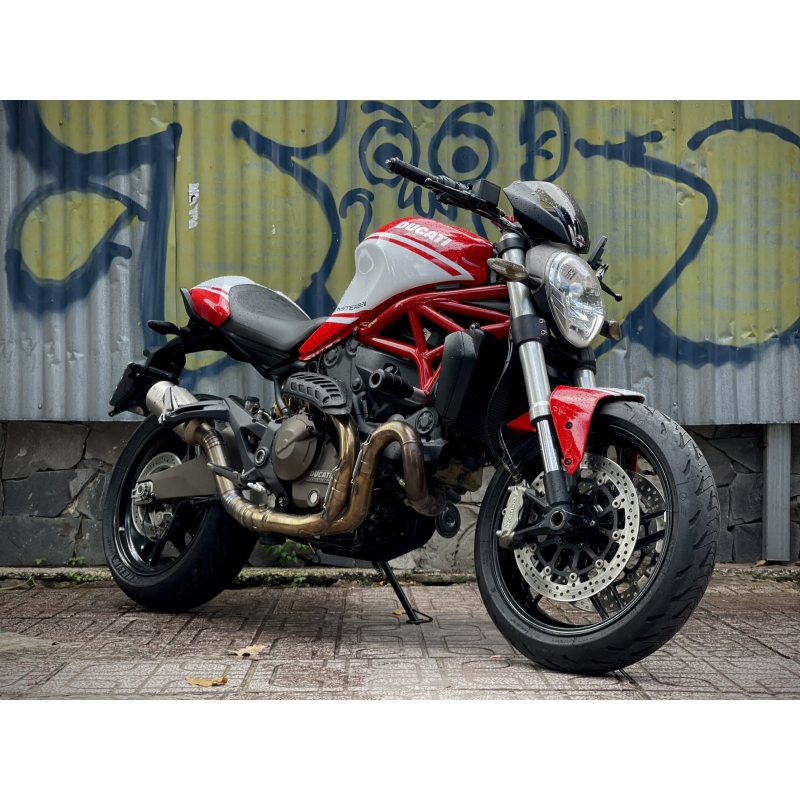 365 . Ducati Monster 821 ABS 2017