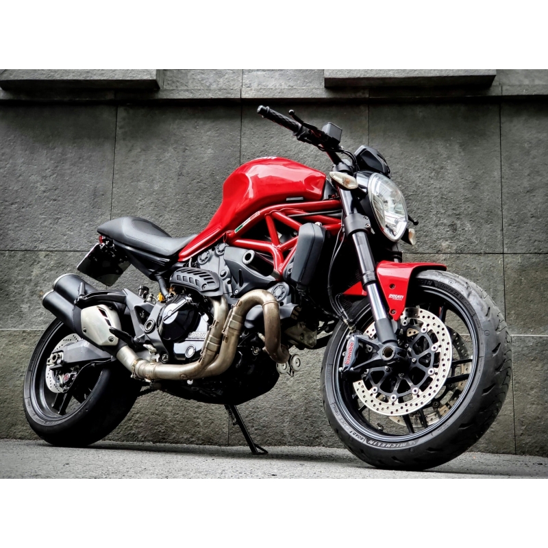 361 . Ducati Monster 821 ABS 2015