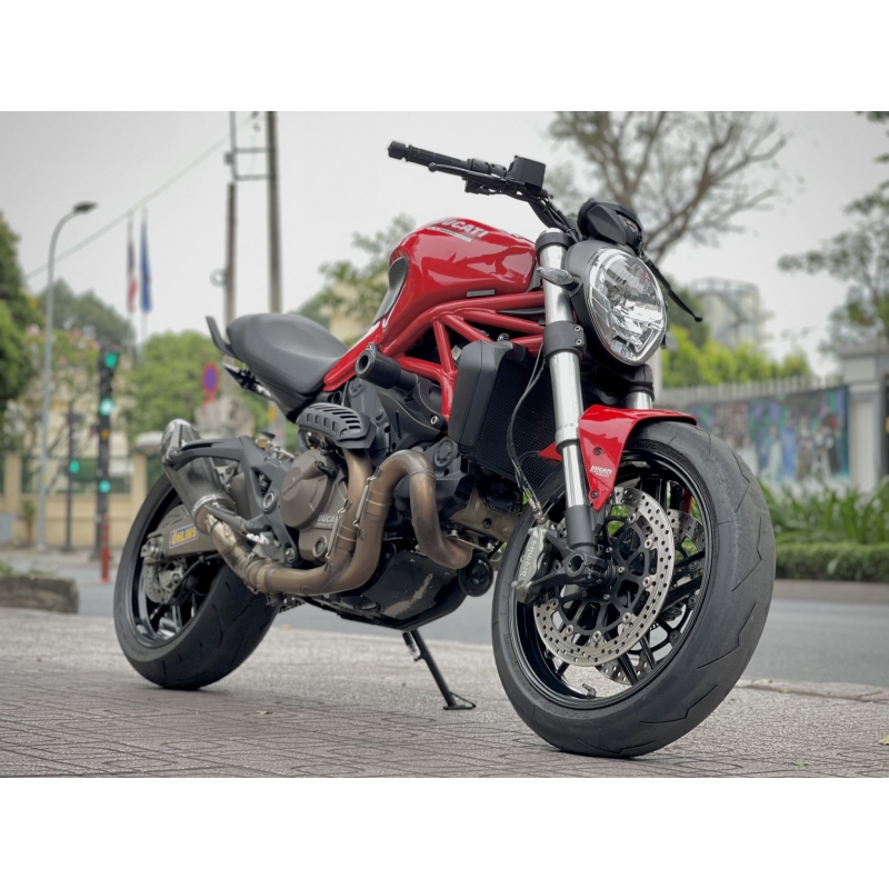 378 . Ducati Monster 821 ABS 2016