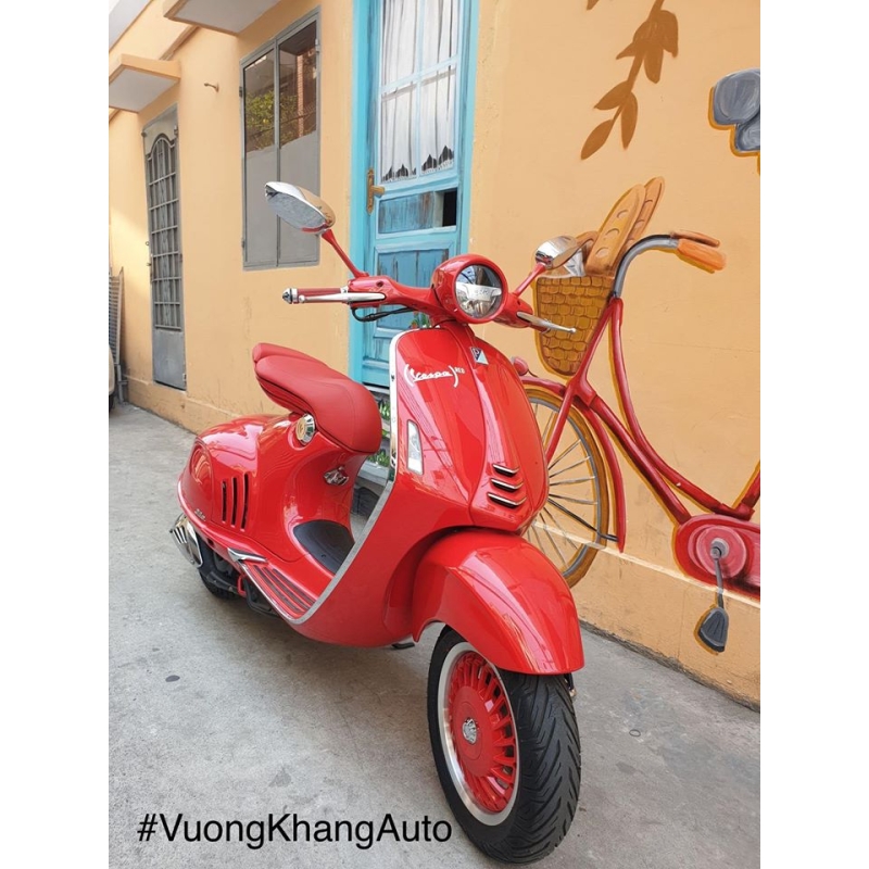 10 . Vespa946 (Red) Limited Edition