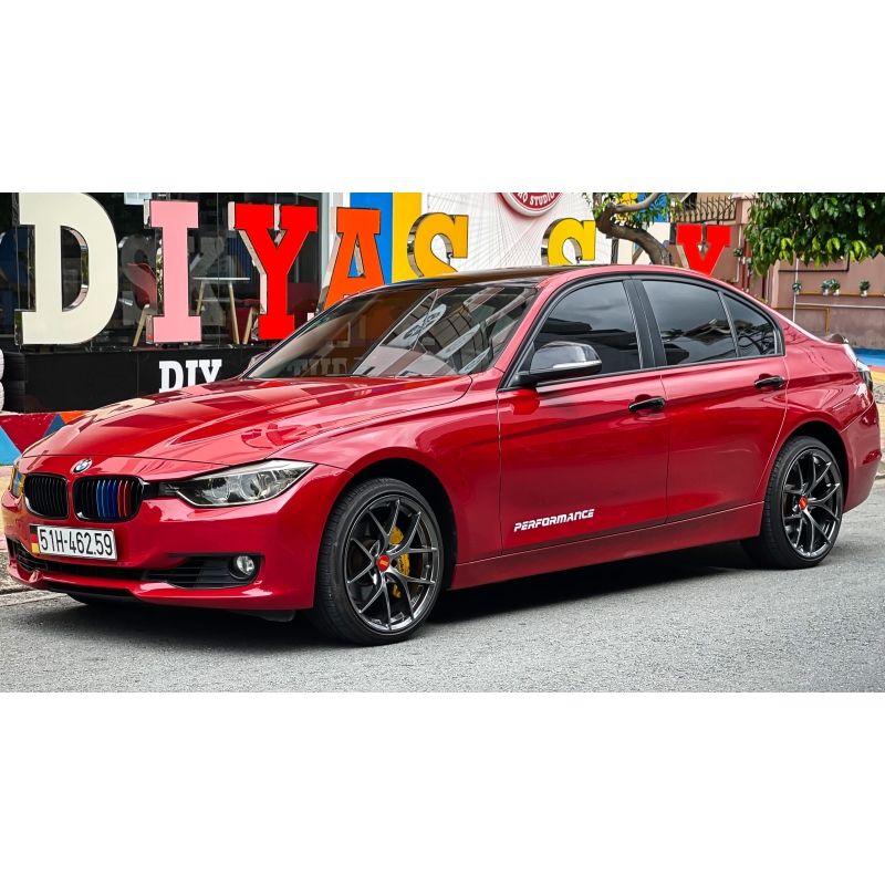 81 . BMW 320i model 2014 Đỏ nội thất Kem