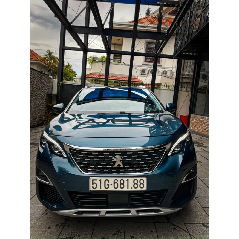77 . Peugeot 5008 bản Allure full option Sx 2018 Model 2019