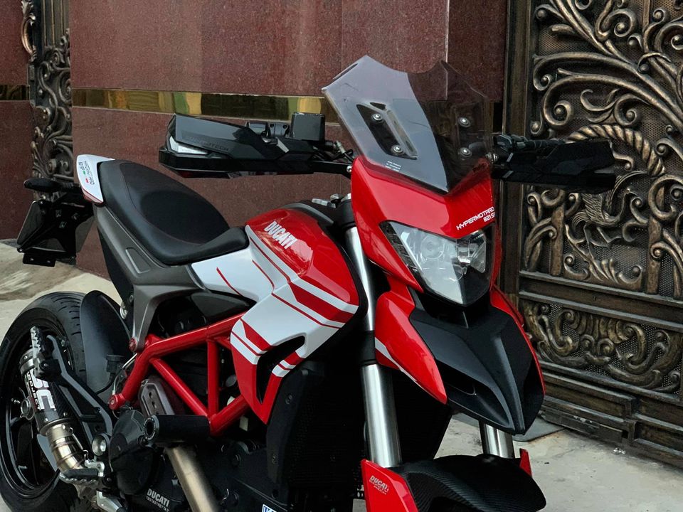 60 . Ducati Hyper 821 cuối 2014