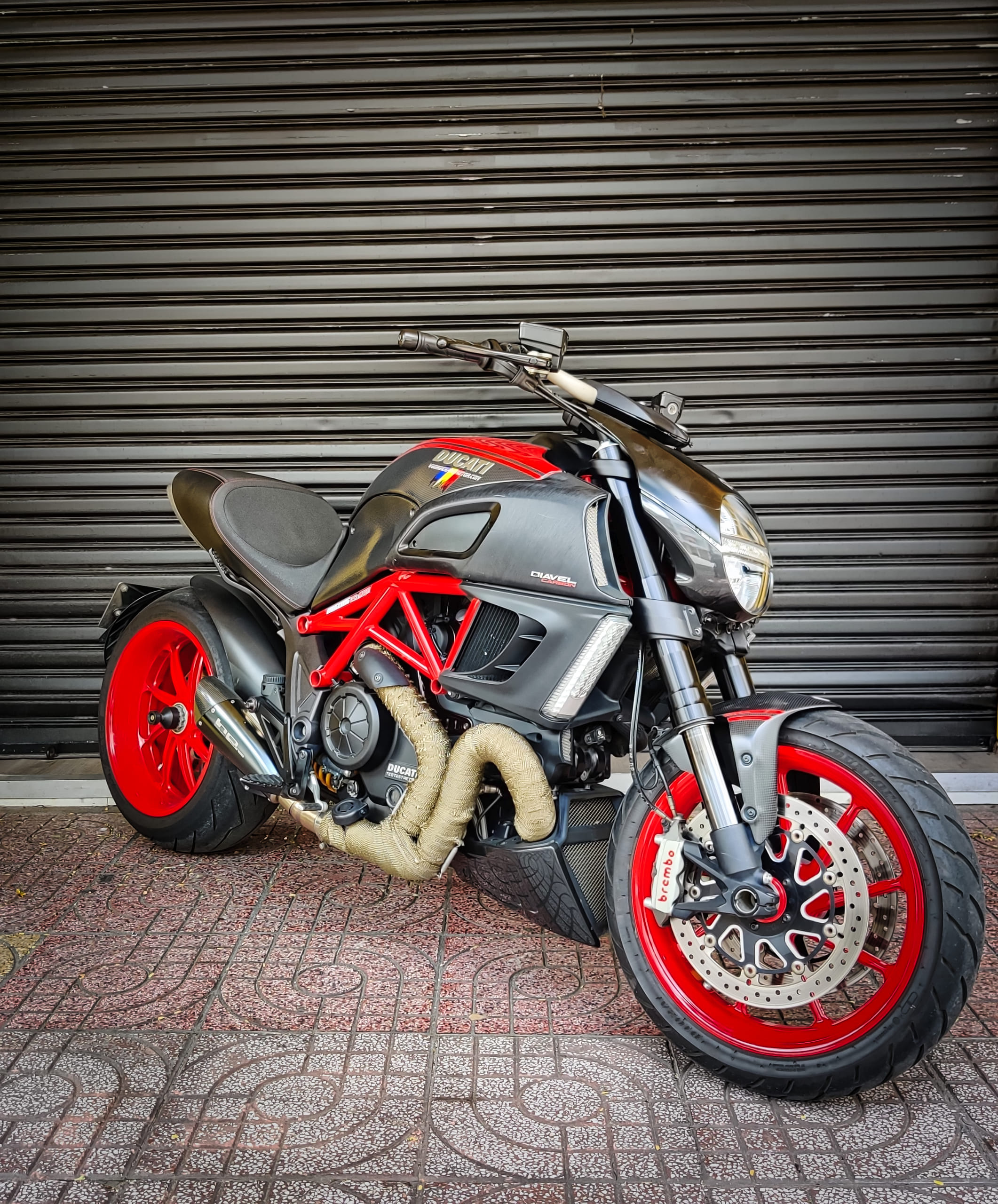 225 . Ducati Diavel Carbon SmartKey & ABS 2013 