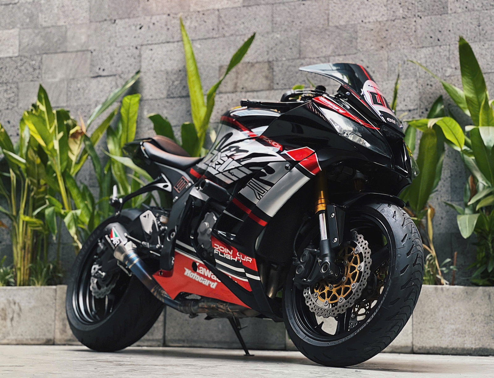 591 . Kawasaki Ninja ZX-10R ( ZX10R ) 30th Anniversary Special Edition 2015