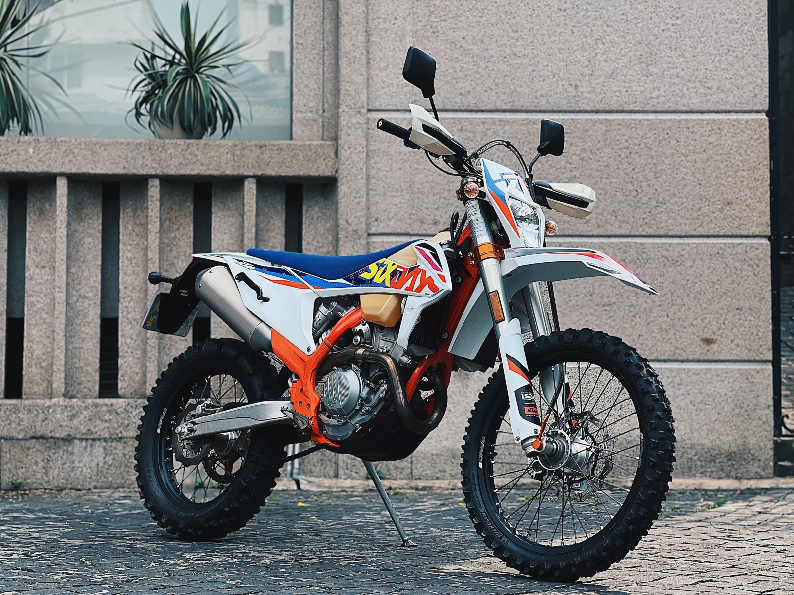 674 . KTM 350 EXC-F model 2022 