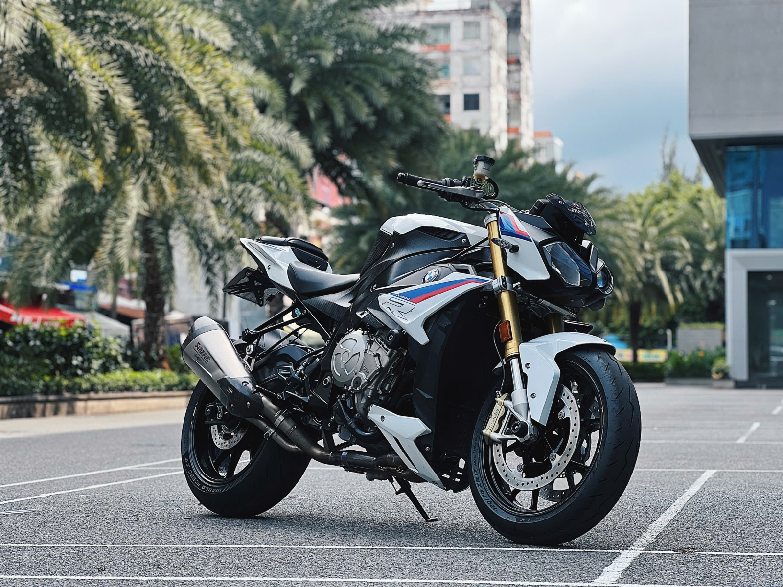 638 . BMW S1000R HP Edition [High Performance] Model 2018