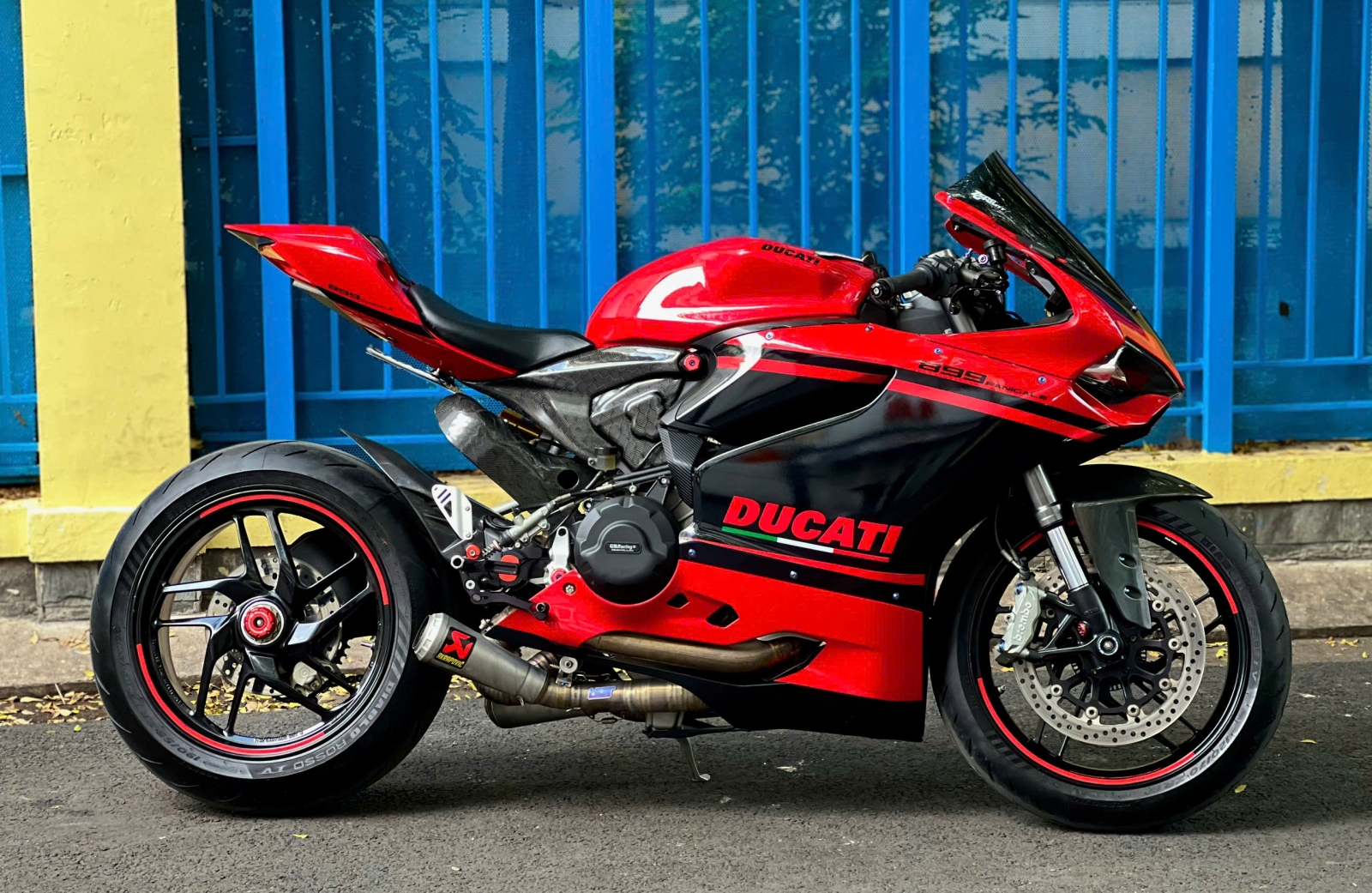 500 . Ducati Panigale 899 model 2015