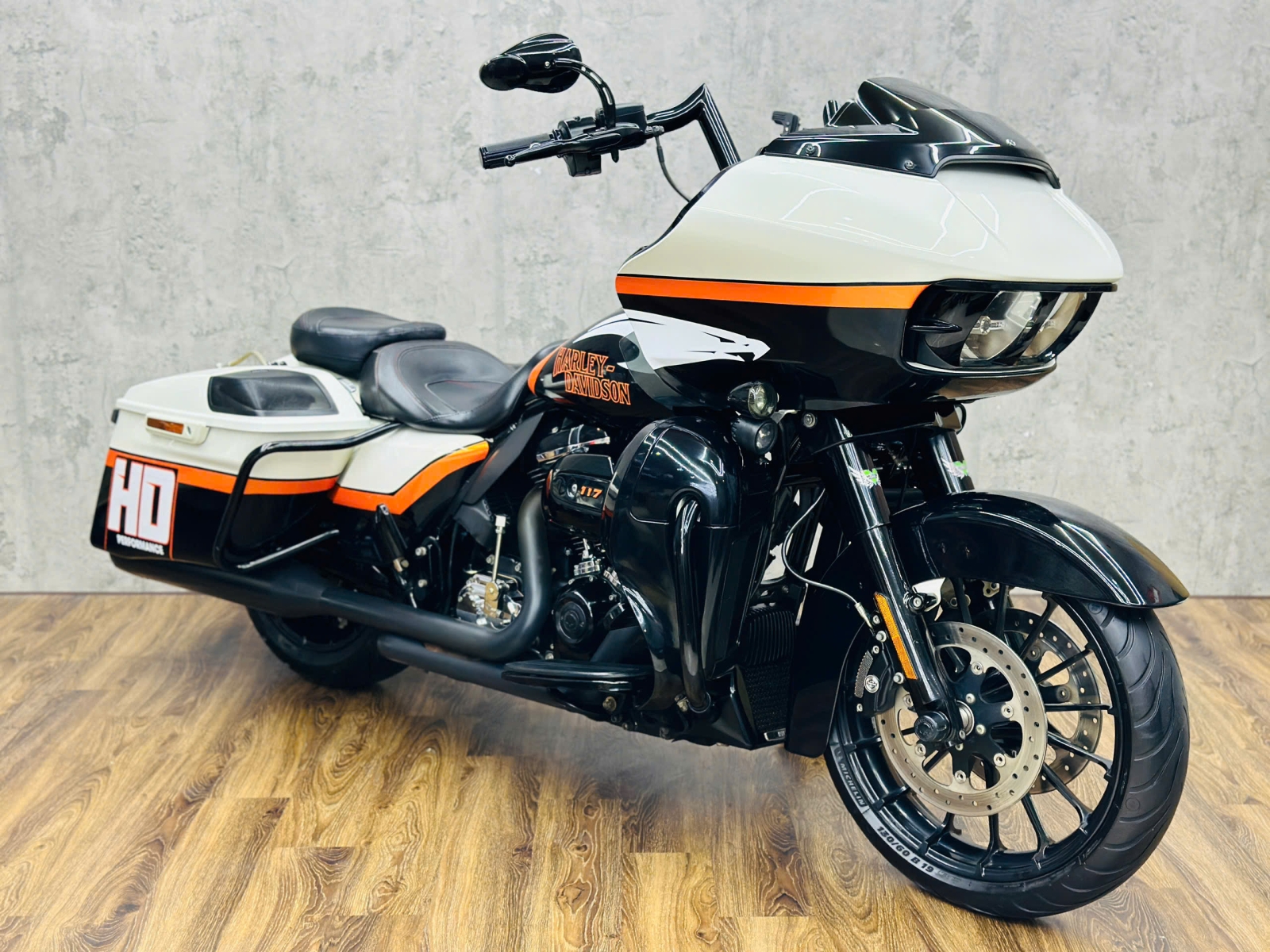 676 . Harley Davidson Road Glide 107 model 2018 Nhập Mỹ