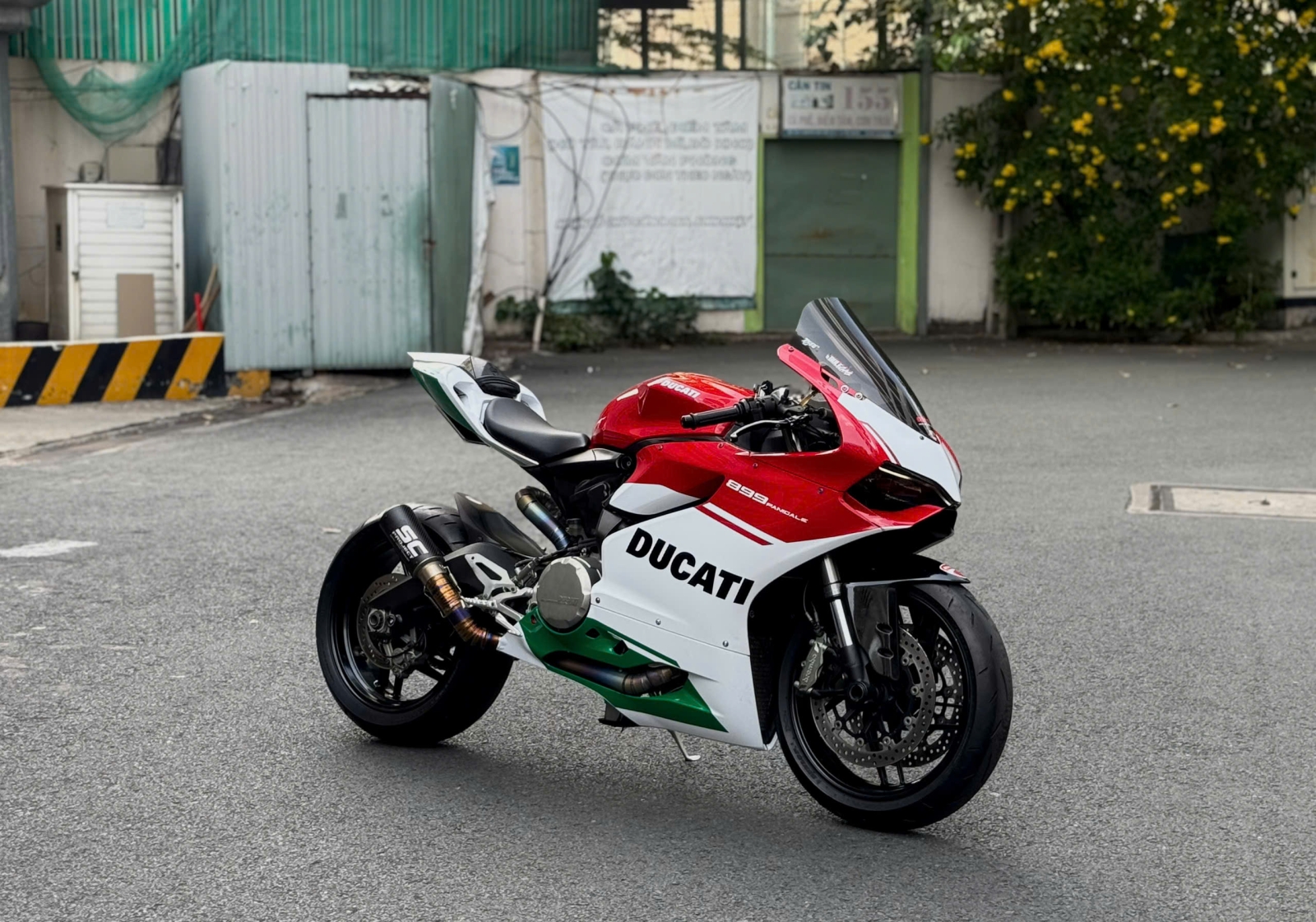 458 . Ducati Panigale 899 model 2015 